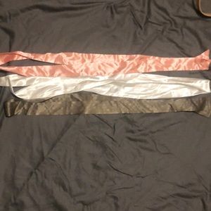 Silky tie belts